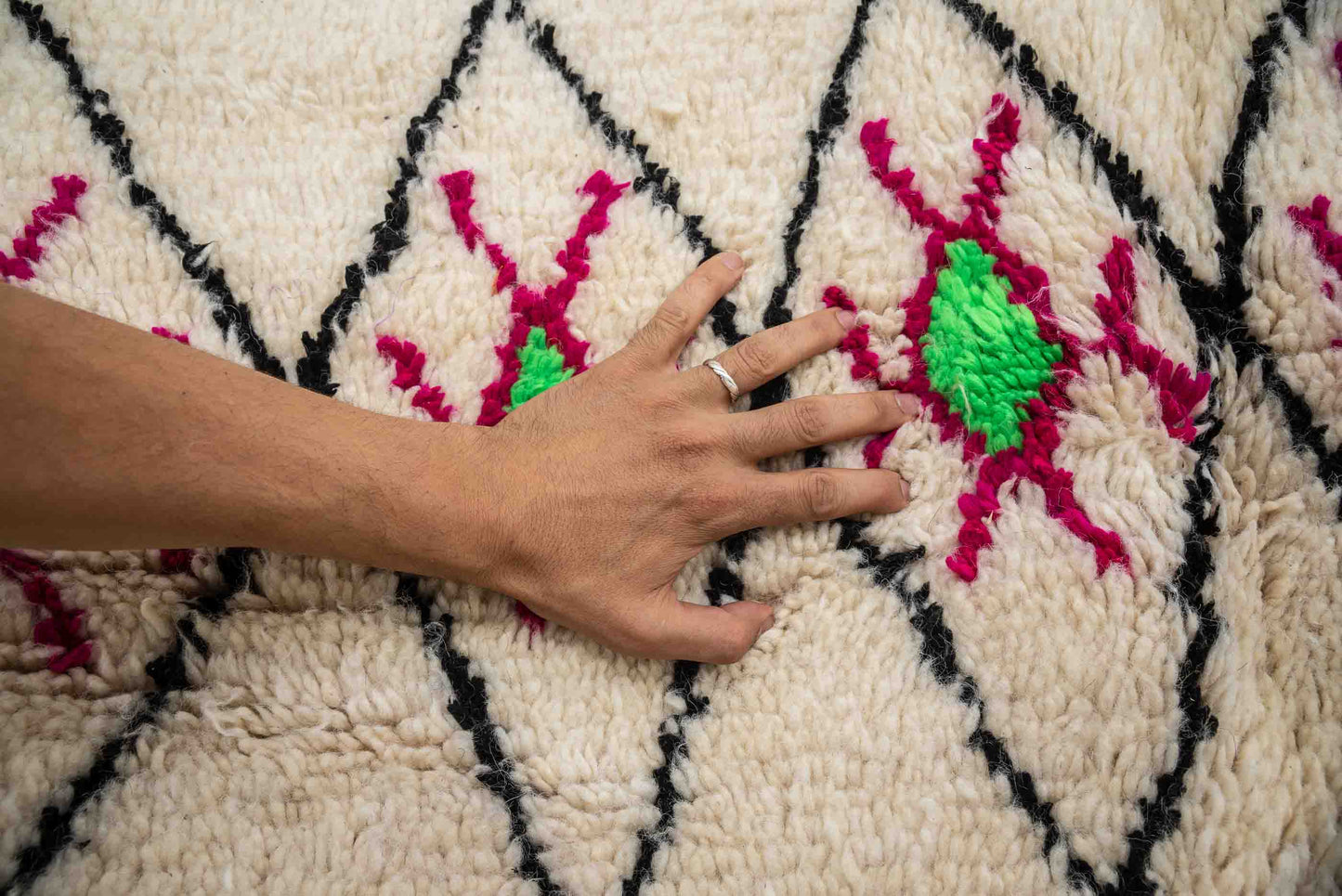 Vintage Berber White and Black/Handmade Moroccan Rug